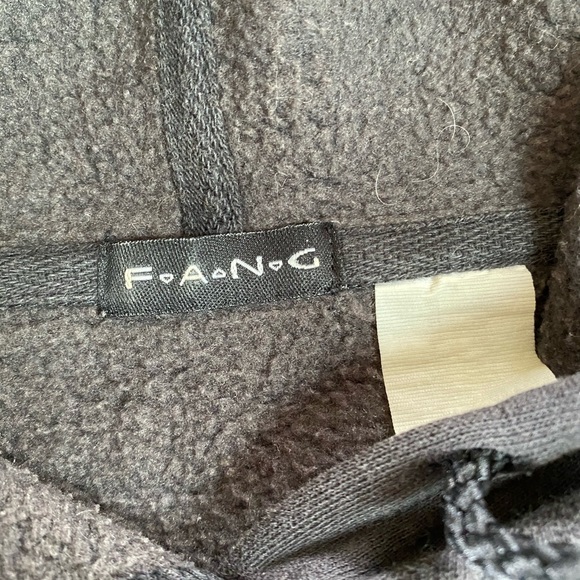 Cheerleading sweatshirt. - Picture 4 of 7